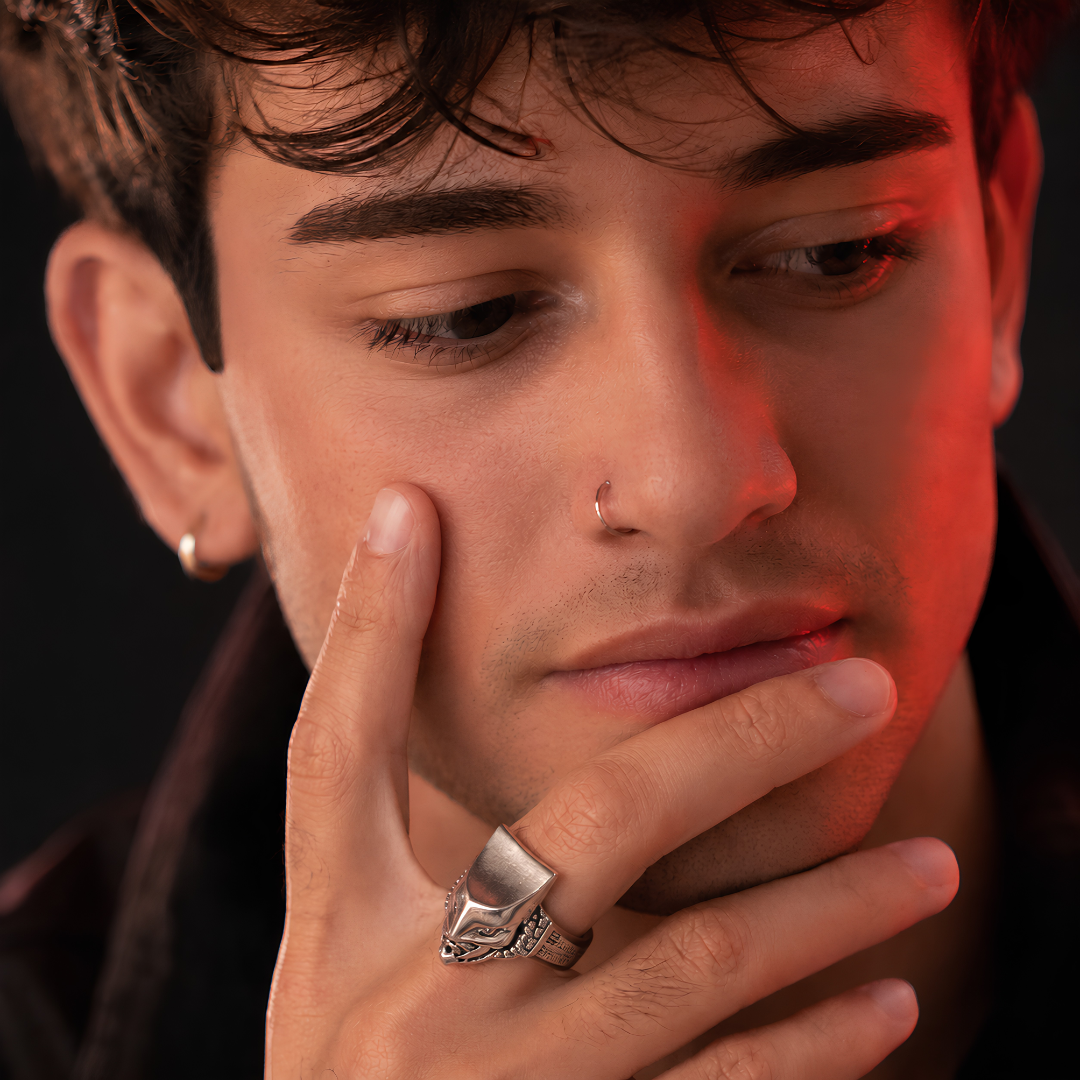 Anillo The World